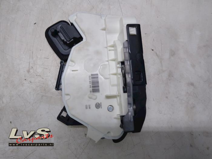 Volkswagen Golf Sportsvan Deurslot Mechaniek 4Deurs links-achter