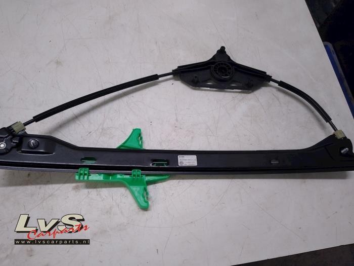 Volkswagen Golf Sportsvan Ruitmechaniek 4Deurs rechts-achter