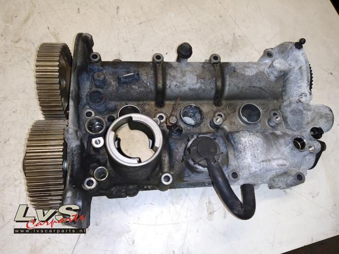 Volkswagen Polo Camshaft housing