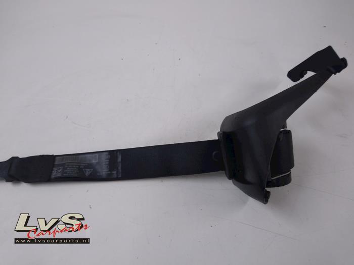 Porsche 911 Rear seatbelt, right