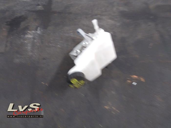 Peugeot 5008 Hoofdremcilinder