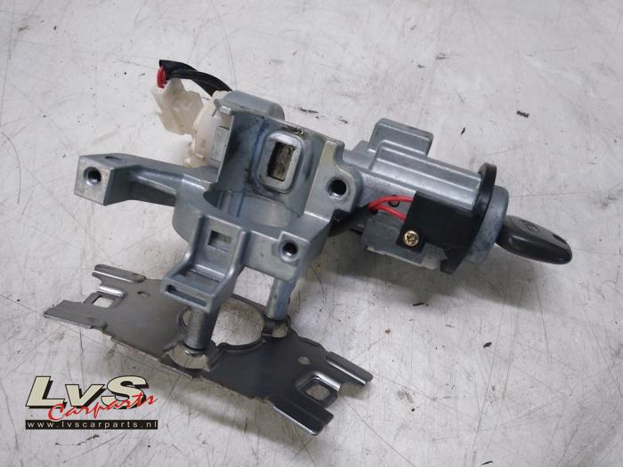 Daihatsu Sirion Serrure de contact + clé