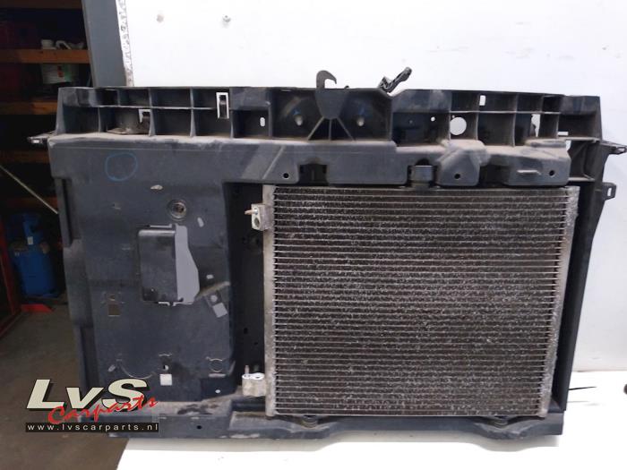 Peugeot 207 Panneau avant