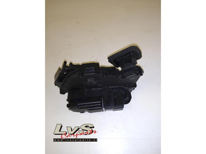 Volkswagen Polo Deurslot Mechaniek 4Deurs links-achter