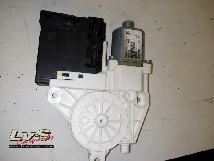 Volkswagen Jetta Moteur de vitre portière