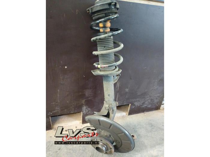 Volkswagen Touran Barre amortisseur avant gauche