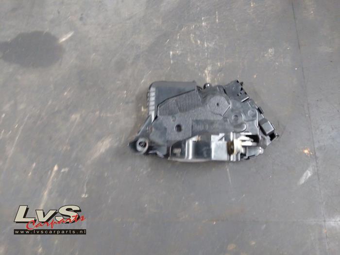 Toyota Prius Deurslot Mechaniek 4Deurs rechts-voor