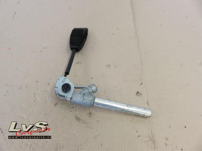 Opel Corsa Tendeur de ceinture droit