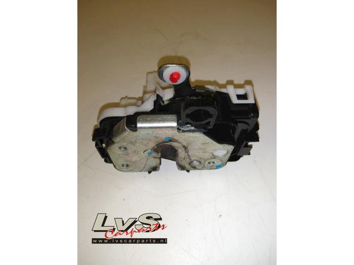 Fiat 500 Serrure portière mécanique 4portes avant droite