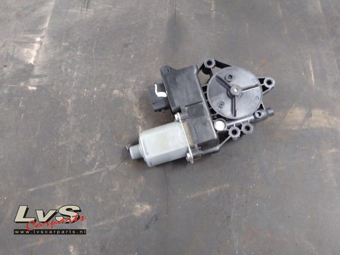 Hyundai IX55 Door window motor
