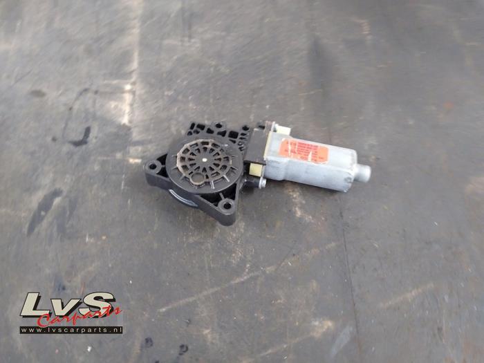 Hyundai IX55 Door window motor