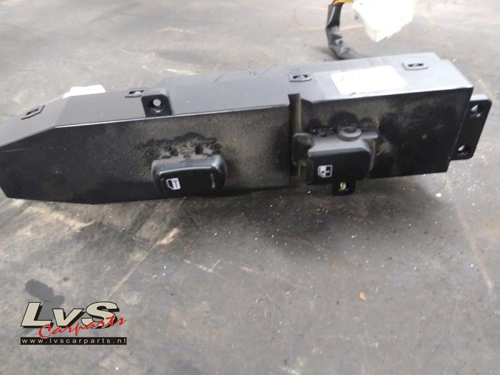 Hyundai IX55 Electric window switch