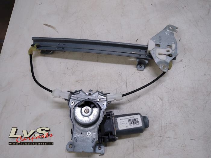 Nissan Qashqai Rear door window mechanism 4-door, right