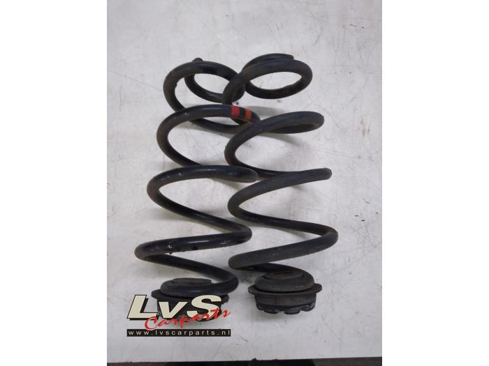 Nissan Qashqai Rear coil spring