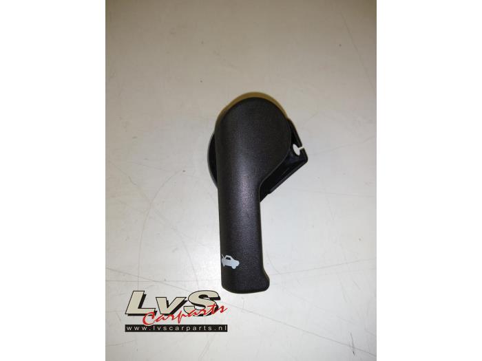 Opel Karl Levier capot