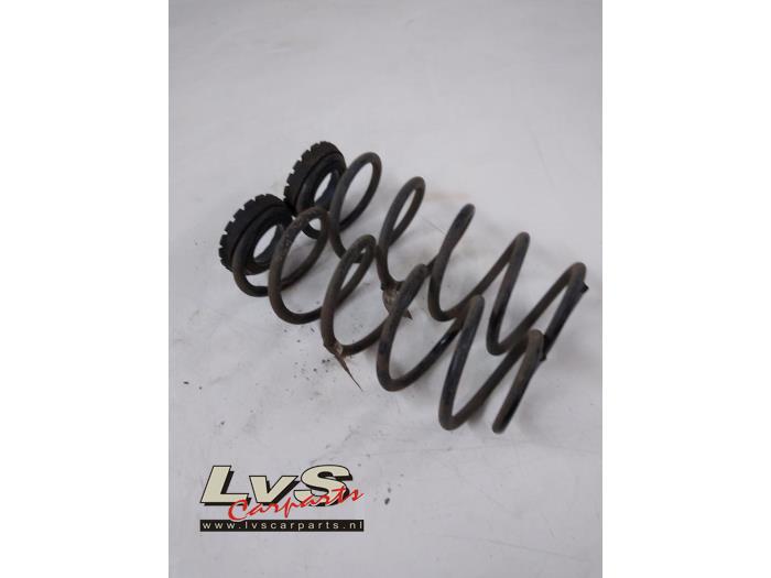 Opel Karl Schraubenfeder hinten