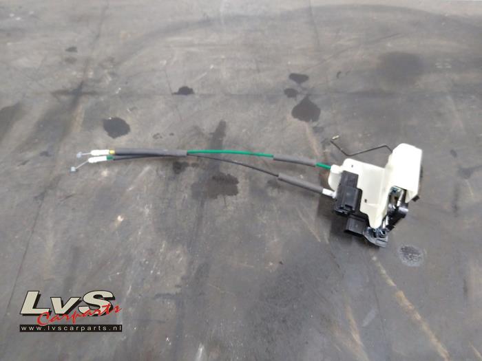 Hyundai I10 Deurslot Mechaniek 4Deurs links-achter