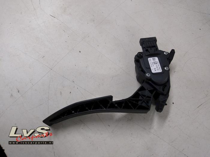 Opel Astra Gaspedal
