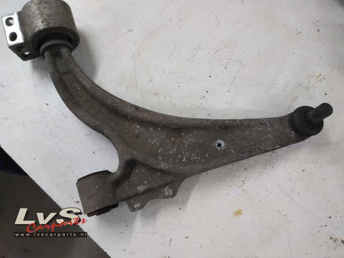 Opel Astra Querlenker links vorne