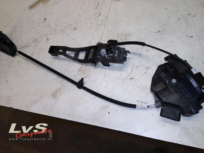 Ford C-Max Serrure portière mécanique 4portes arrière gauche