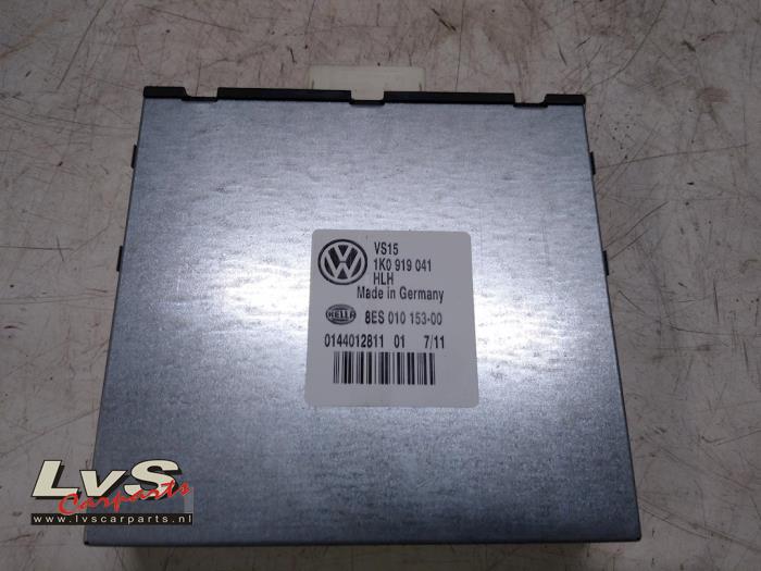 Volkswagen Jetta Spannungsstabilisator