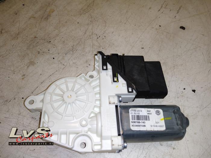 Volkswagen Jetta Moteur de vitre portière