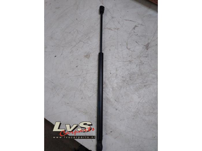 Volkswagen Jetta Amortisseur capot moteur droit