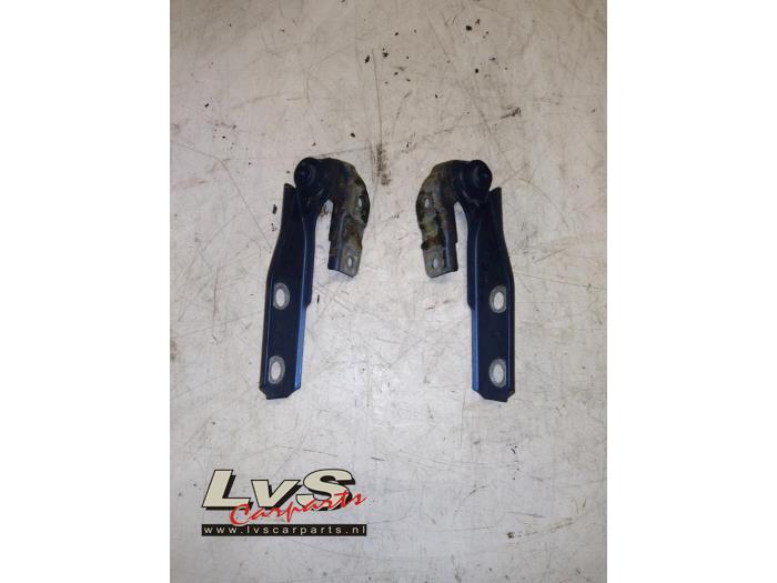 Audi A3 Bonnet Hinge
