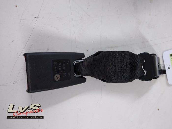 BMW 3-Serie Rear seatbelt buckle, left