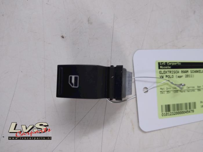Volkswagen Polo Electric window switch