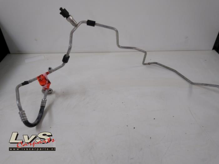 Volkswagen Polo Air conditioning line