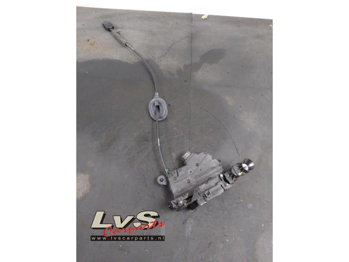 Renault Captur Deurslot Mechaniek 4Deurs links-voor