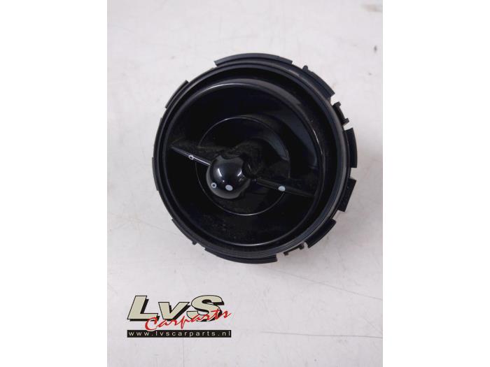 Mini ONE Dashboard vent