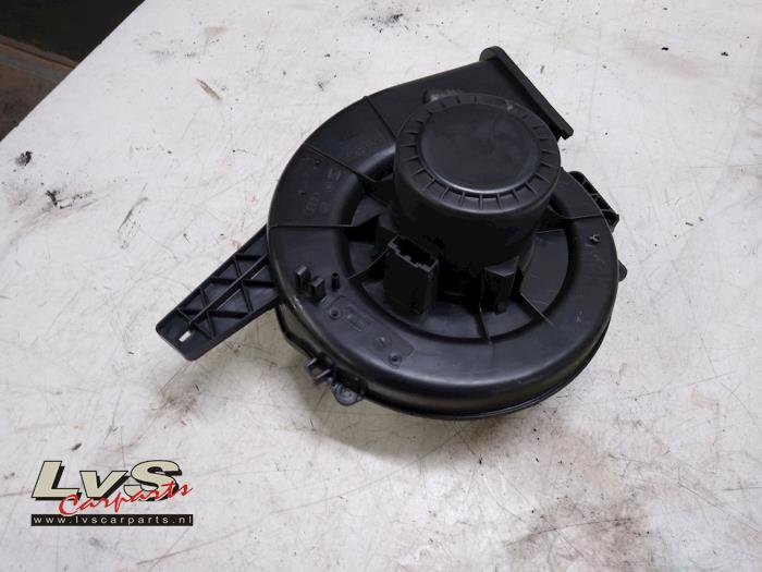 Skoda Fabia Heating and ventilation fan motor
