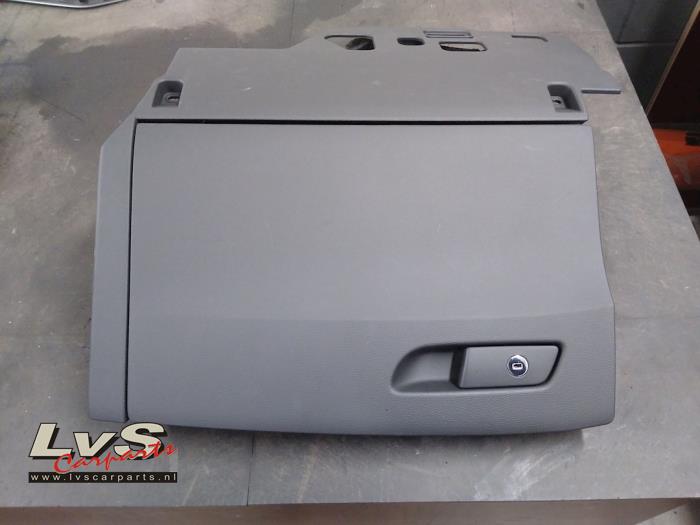 Audi A4 Glovebox