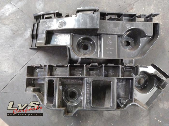 Volkswagen Polo Support pare-chocs arrière gauche