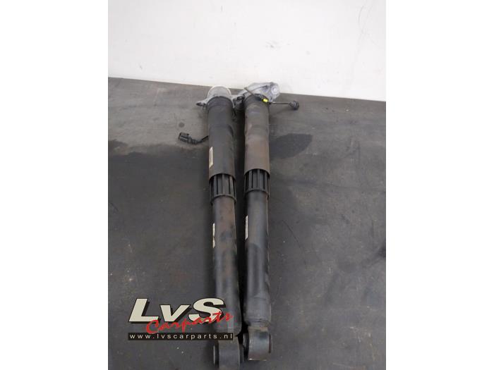 Volkswagen Polo Shock absorber kit
