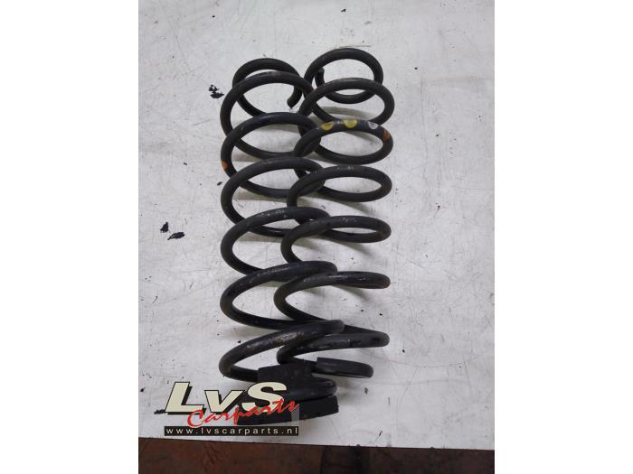 Audi A1 Schraubenfeder hinten