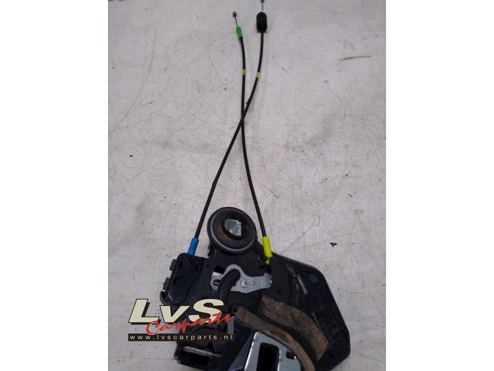 Toyota Landcruiser Türschlossmechanik 4-türig rechts hinten