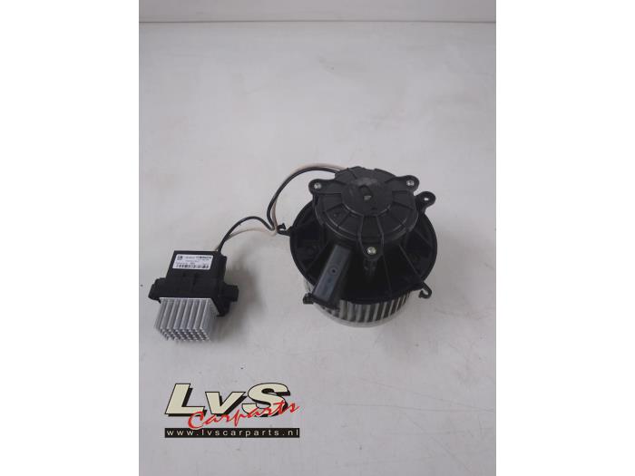Opel Astra Heating and ventilation fan motor