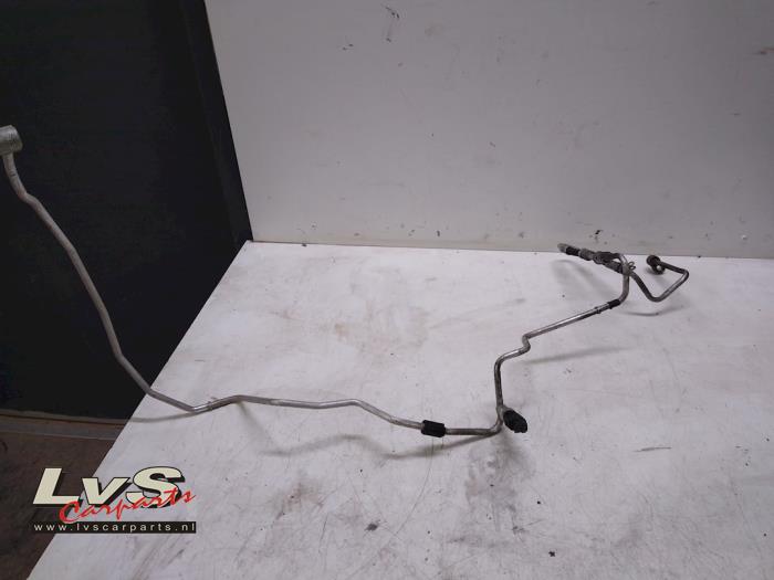Volkswagen Polo Air conditioning line