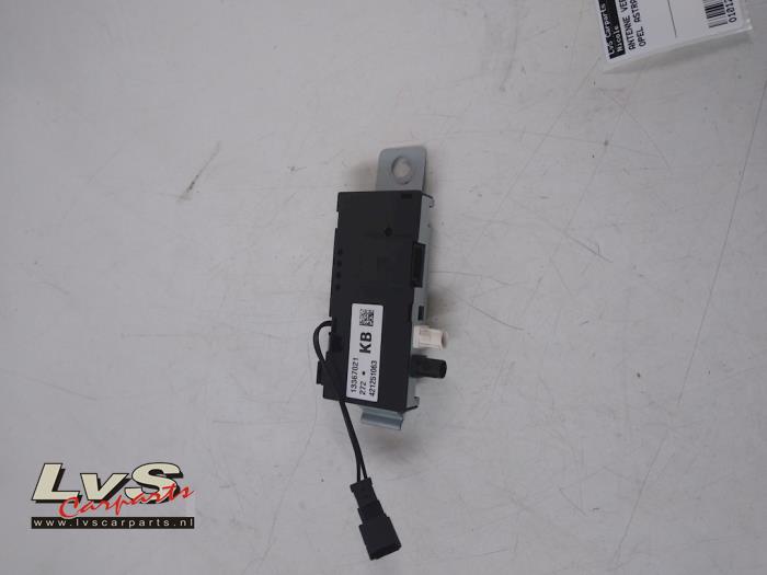 Opel Astra Antennenverstärker