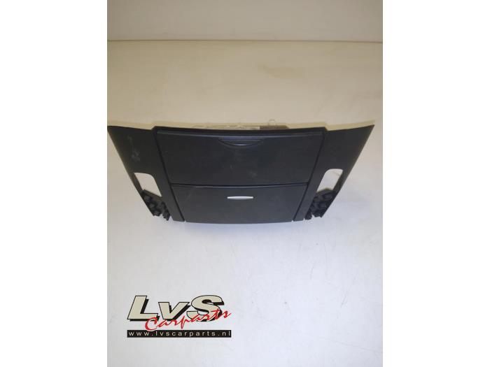 Kia Ceed Cendrier avant