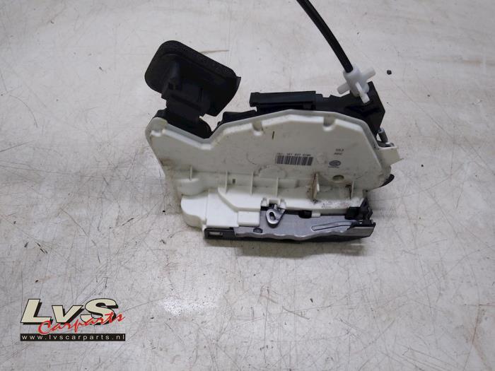 Skoda Octavia Deurslot Mechaniek 4Deurs rechts-voor