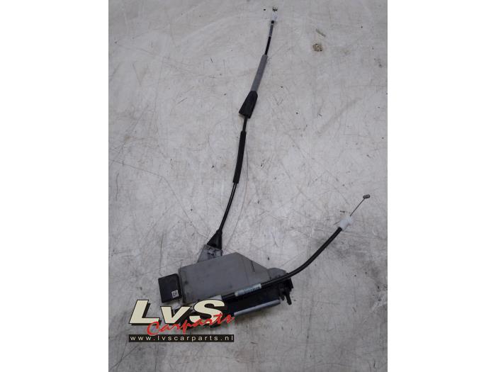 Peugeot 2008 Serrure portière mécanique 4portes arrière gauche