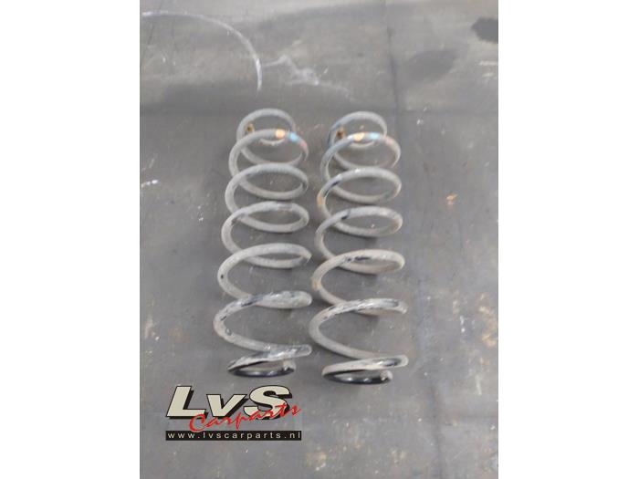 Peugeot 2008 Ressort de flexion arrière