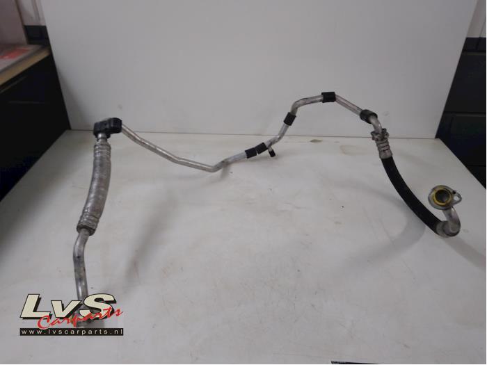 Volkswagen Touran Air conditioning line