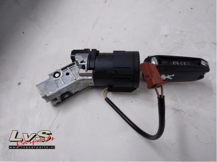 Peugeot 2008 Serrure de contact + clé