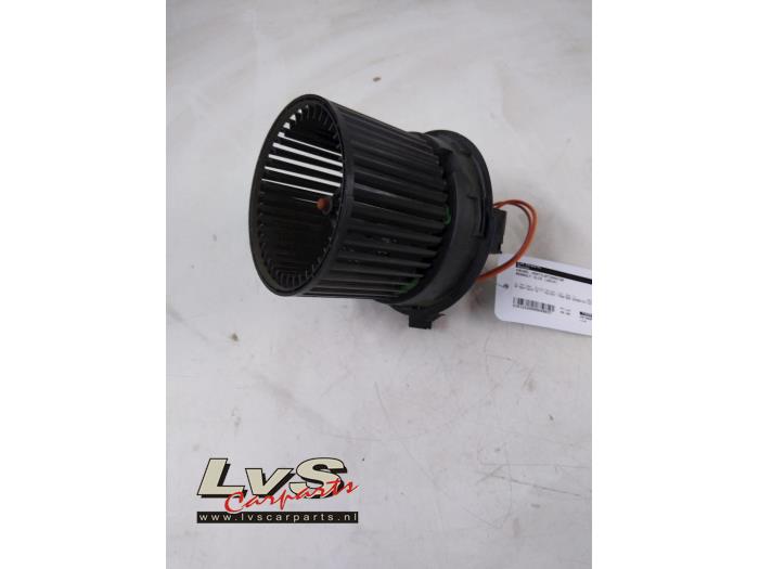 Renault Clio Kachel Ventilatiemotor