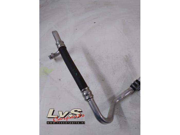 Renault Clio Air conditioning line